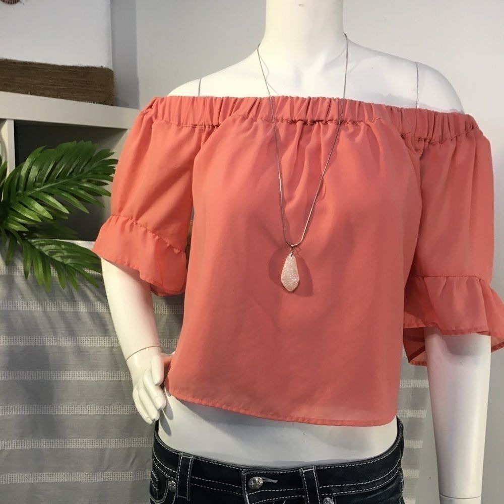 Express Ruffle off the shoulder Crop Top Size XS - Picture 4 of 10